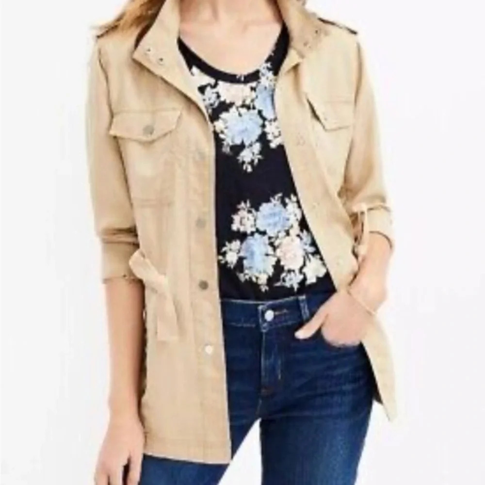 Loft White Utility Jacket Size Small - image 1